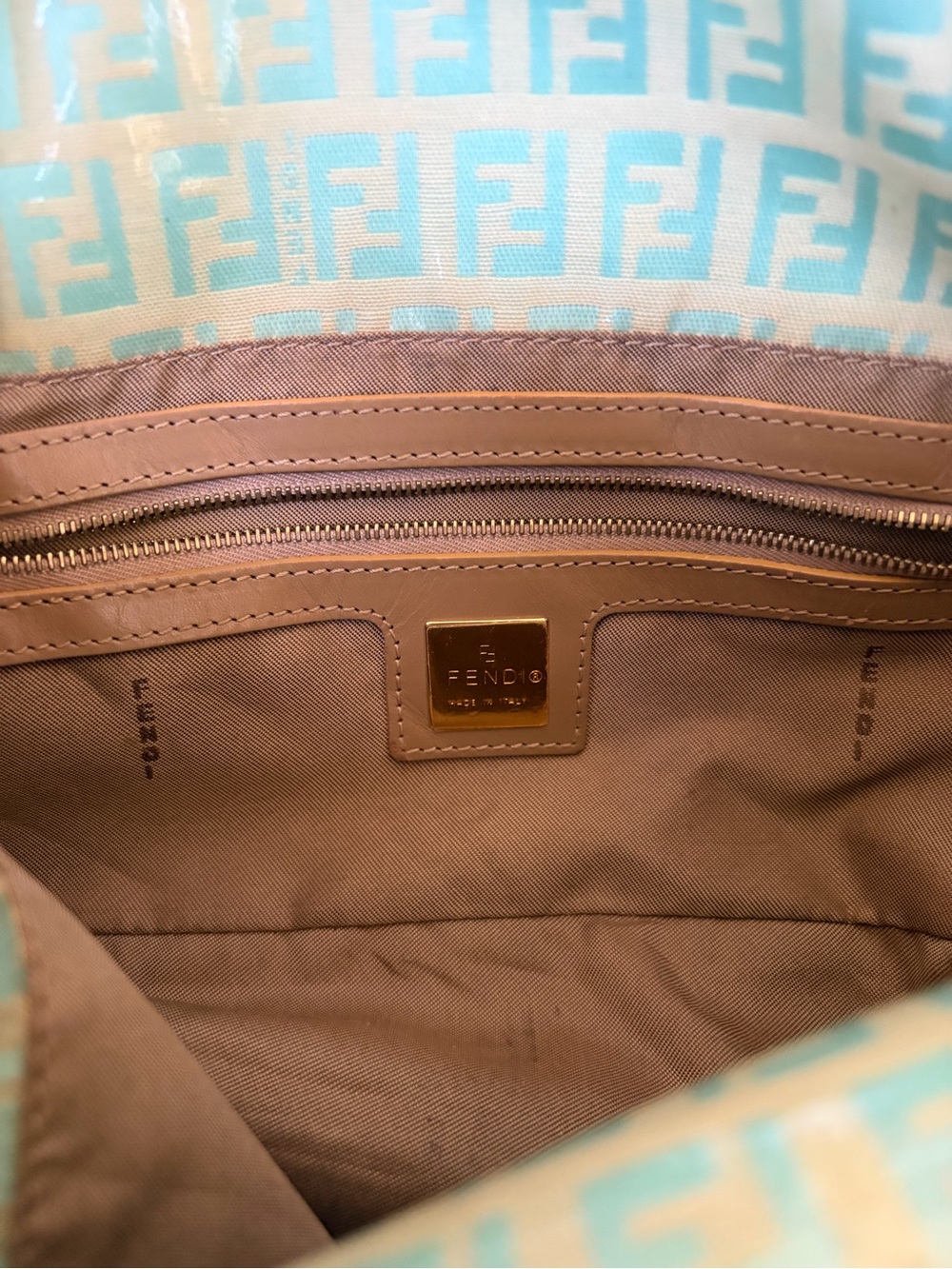 Vintage 2001 Fendi Mint Green Double Flap Zucchino Baguette with Luggage Tag - Picture 6 of 9